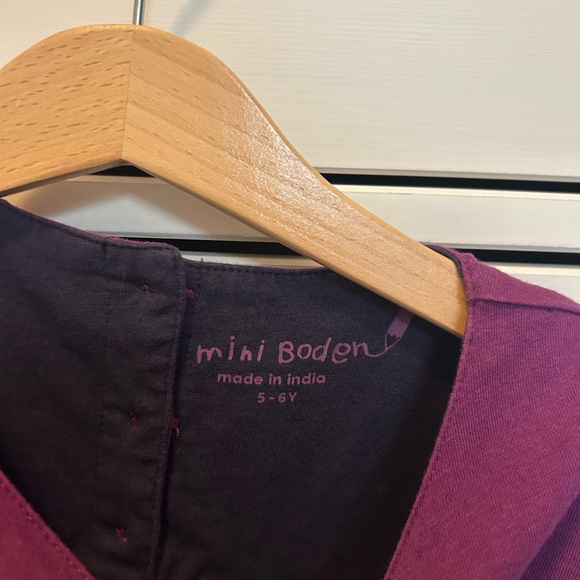 Mini Boden purple dress size 5-6 - Picture 2 of 4